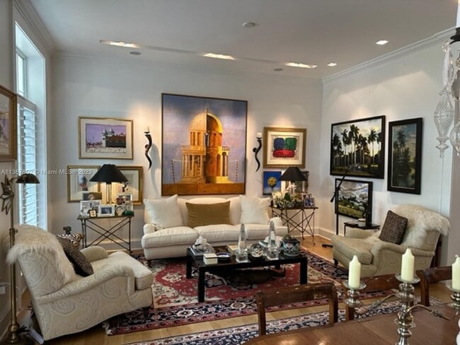 Building Photo - 645 Almeria Ave