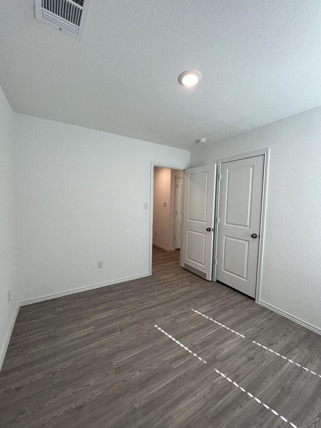 Building Photo - 7314 Silos Rdg