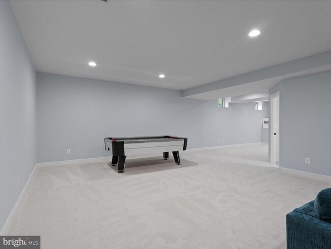 Building Photo - 904 Locust St