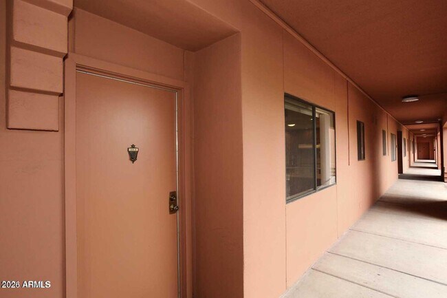 Building Photo - 12222 N Paradise Vlg Pkwy S