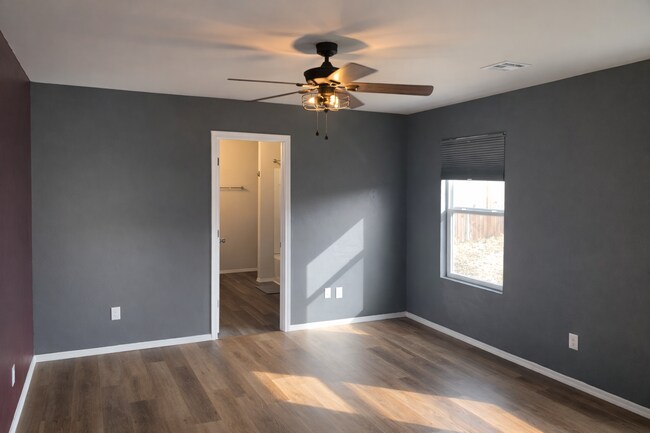 Building Photo - 1308 Isabella Dr