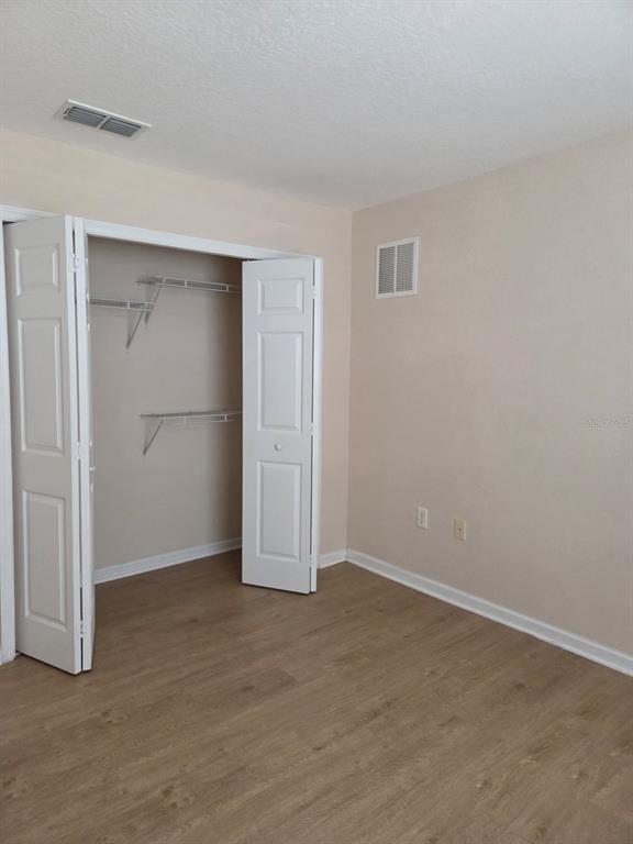 Building Photo - 5824 Lake Pointe Village Cir
