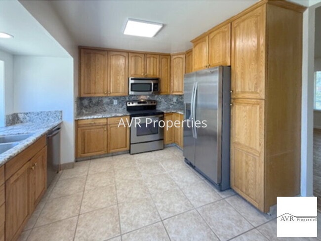 Building Photo - Beautiful single story home with recent upgrades