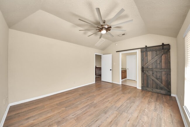 Building Photo - 20303 White Poplar Dr