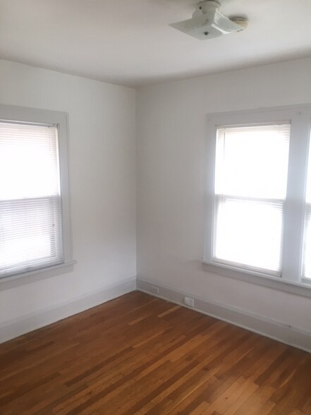 Building Photo - 3132 Meadowbrook Blvd