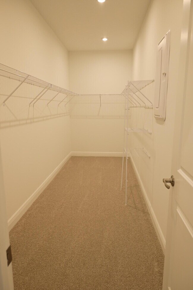 Building Photo - 3599 NW Solange Ct