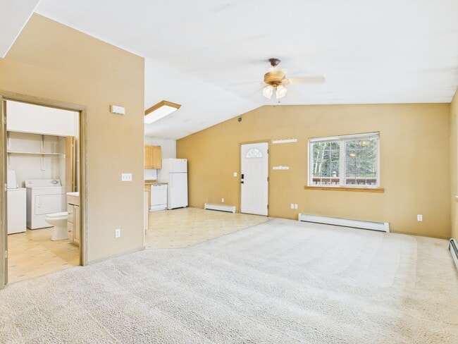 Building Photo - 955 Pickering Dr