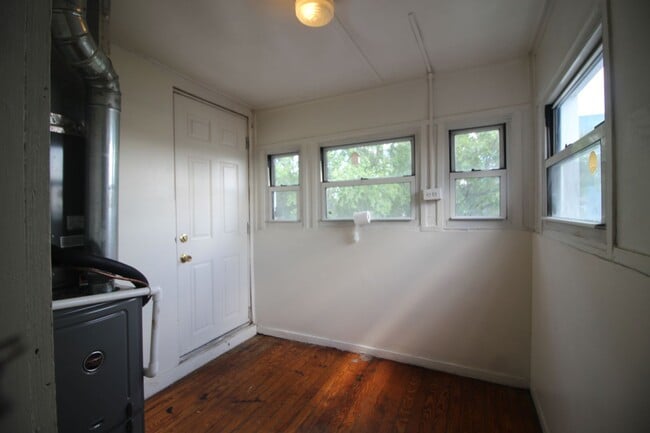 Building Photo - 2026/2027 JHU Off-Campus Awesome 6bd/3ba spacious and CAC! Available 6/15