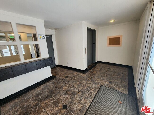 Building Photo - 11230 Peach Grove St