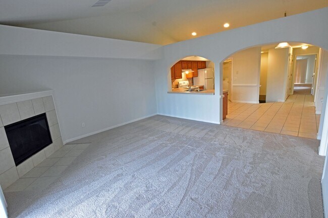 Building Photo - 8306 N Annsbury Cir