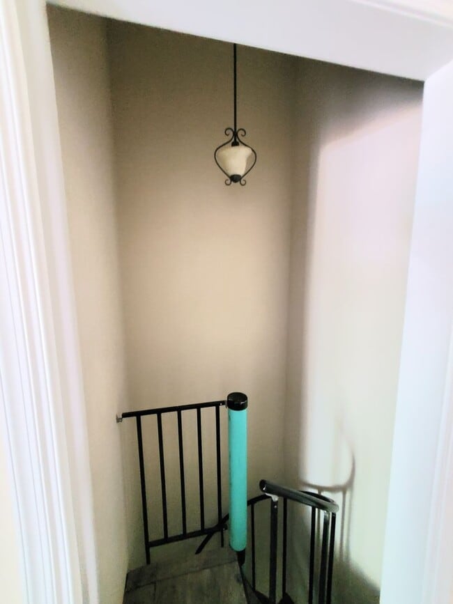 Building Photo - MCV, VCU, Church Hill, 2 Story, 3 Bedroom, 2 1/2 Bath House