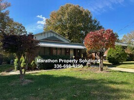 Building Photo - 1704 Pichard St