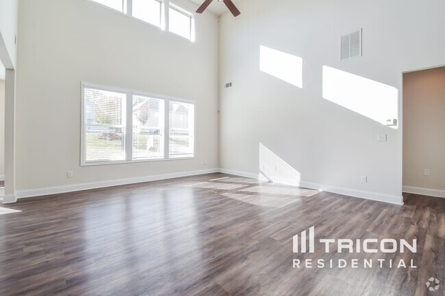 Building Photo - 3930 Bella View Ln
