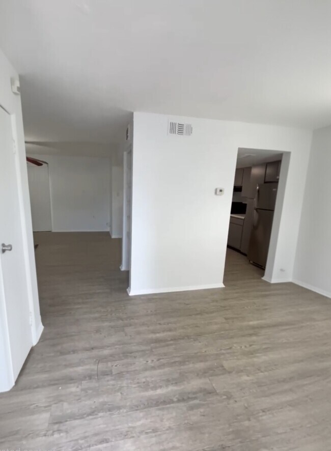 Building Photo - 3982 Crayrich Cir