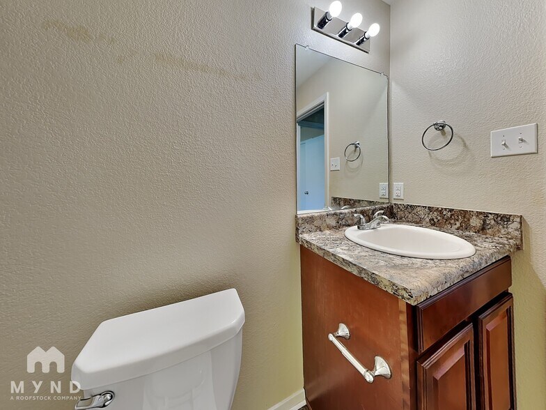 Building Photo - 6609 Ridgemist Ln