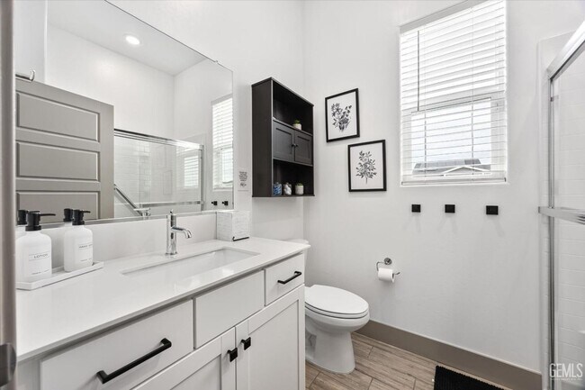 Building Photo - 1 bedroom in Gossamer Grove!