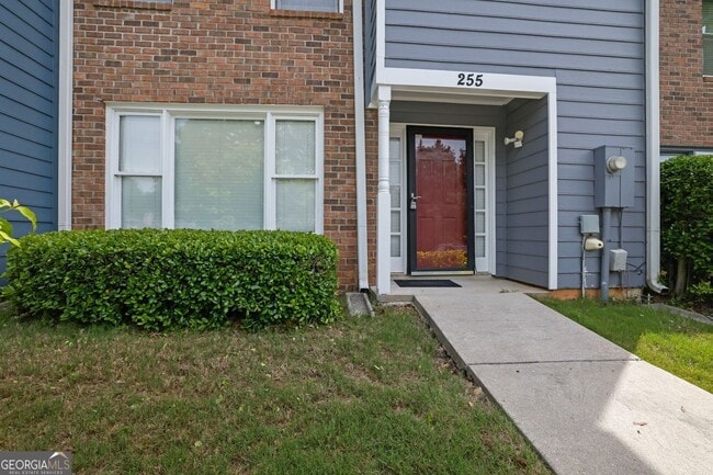 Building Photo - 255 Triple Oaks Dr