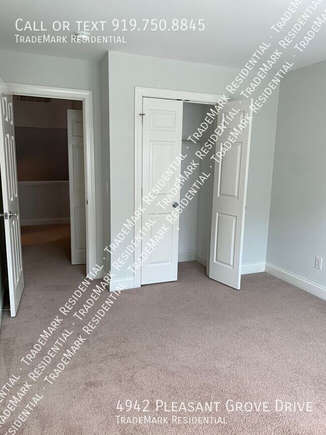 Building Photo - 4942 Pleasant Grove Dr