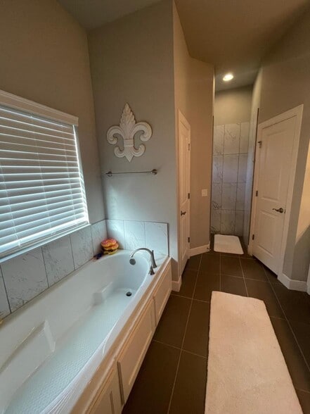 Building Photo - 4605 McCann Ave