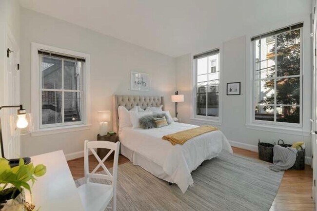 Building Photo - 2115 S Street NW #2B