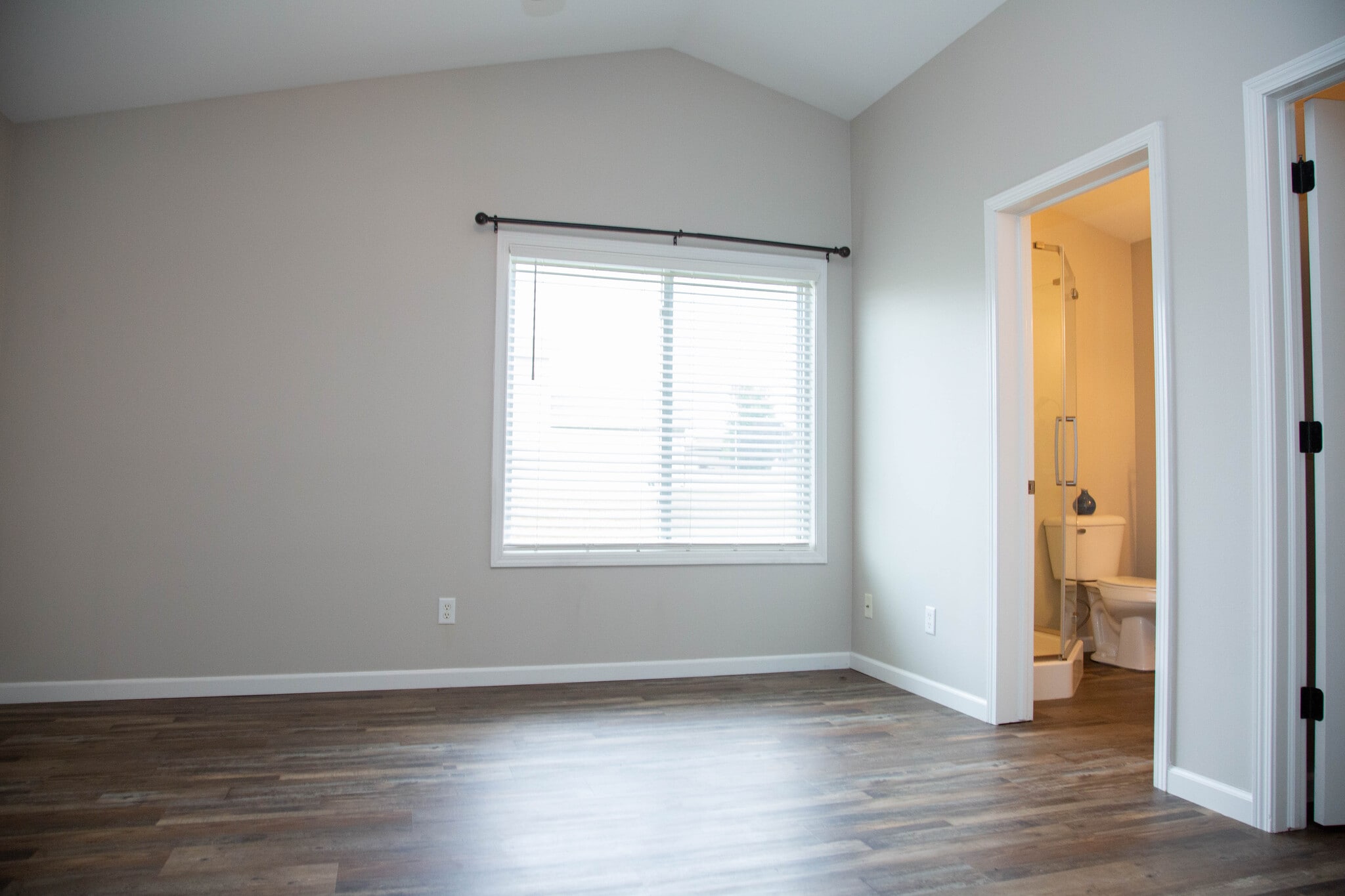Building Photo - 2270 Fawn View Dr