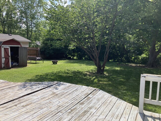 Building Photo - 601 Ridgewood Ct