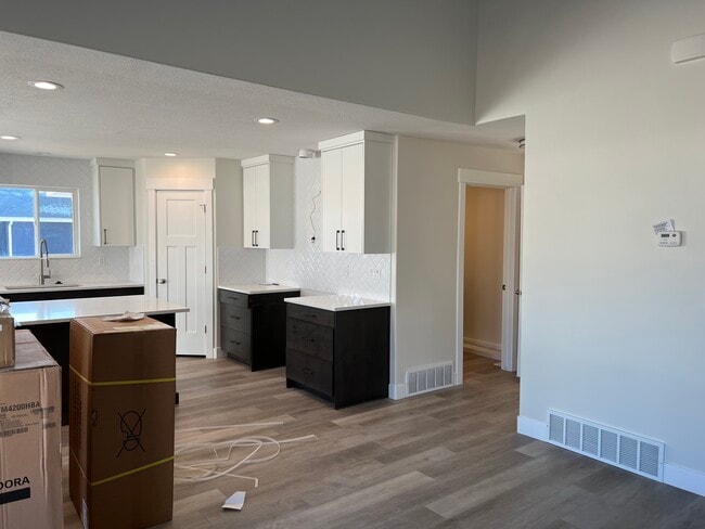 Building Photo - 3106 N 2525 W