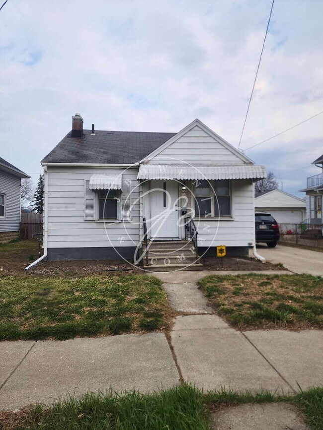 Building Photo - Spacious & Updated 3-Bedroom Home in East Toledo – Birmingham Neighborhood