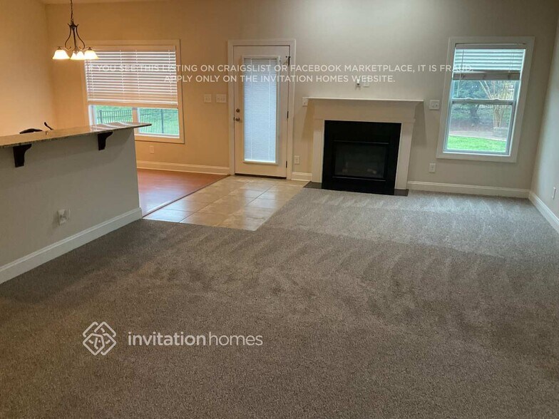 Building Photo - 1628 Ridgehaven Rd