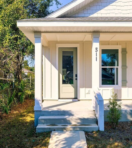 Building Photo - 511 N C St