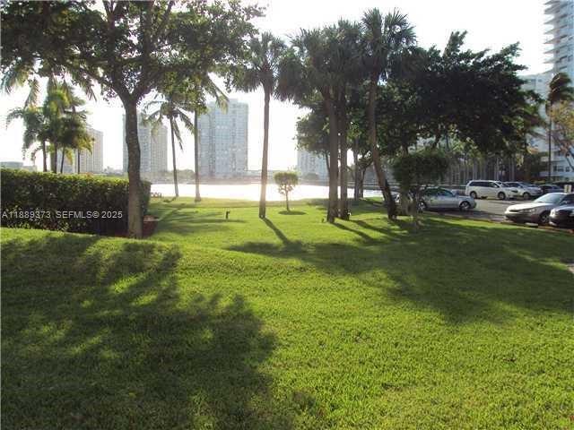 Building Photo - 18151 NE 31st Ct