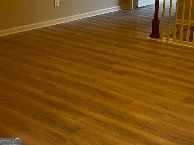 Building Photo - 3702 Brockenhurst Dr