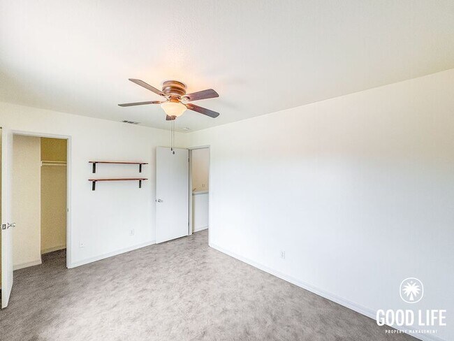 Building Photo - 2104 N Mammoth Pl