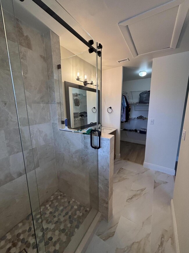 Building Photo - 3687 Carambola Cir N