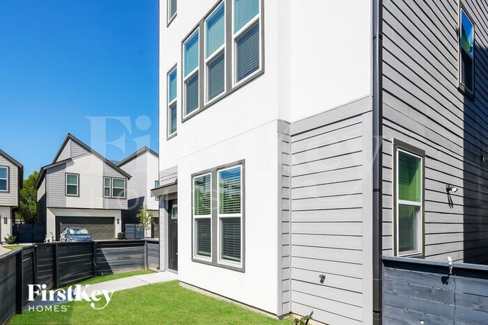 Building Photo - 18404 Idyllic Aly