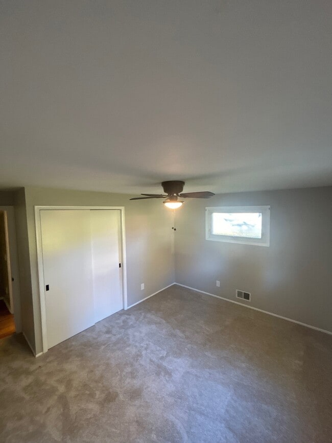 Building Photo - 17 Bellmawr Dr