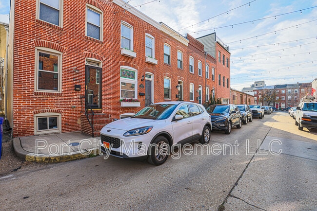 Building Photo - 813 S Belnord Ave