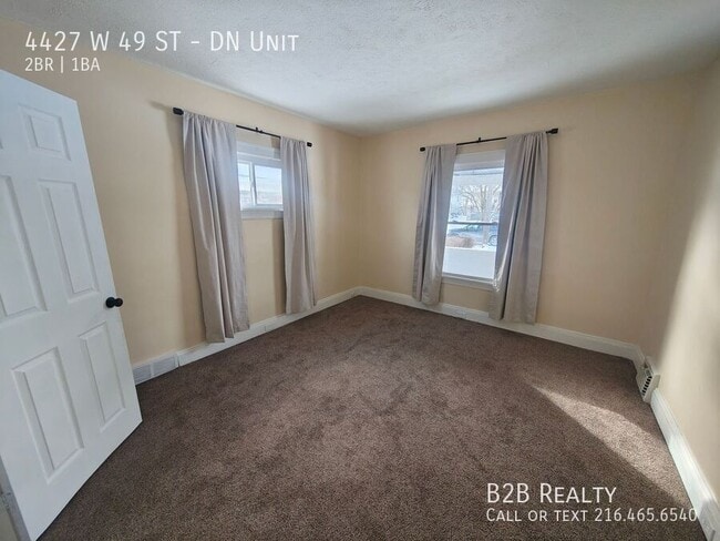 Building Photo - 4427 W 49th St