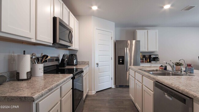 Building Photo - 4028 Brighton Blvd.