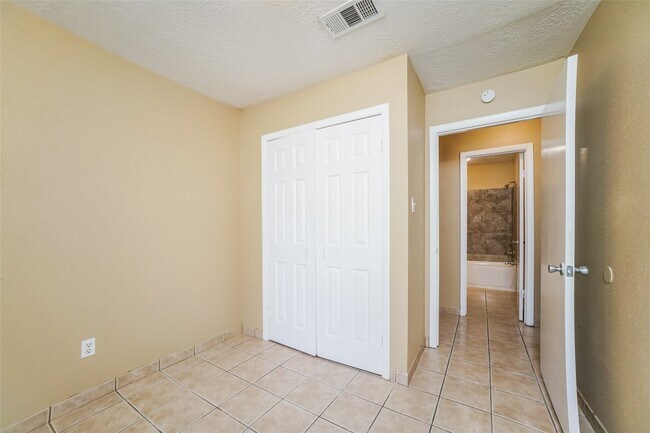 Building Photo - 4423 Quailgate Dr