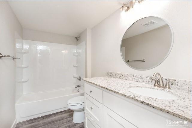 Building Photo - 1130 N Turner Ave