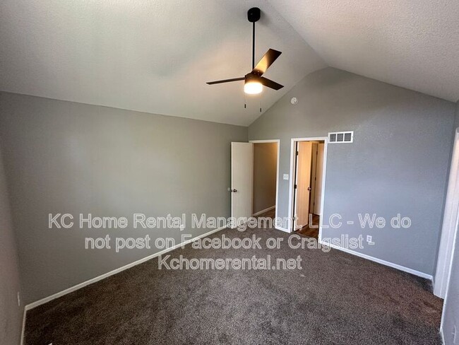 Building Photo - 503 SW 4 St