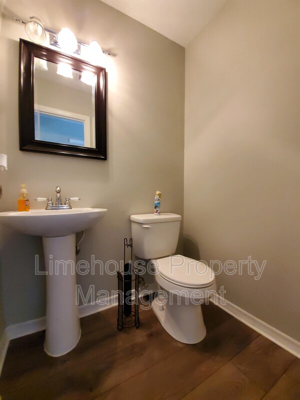 Building Photo - 2138 Kimball Cir