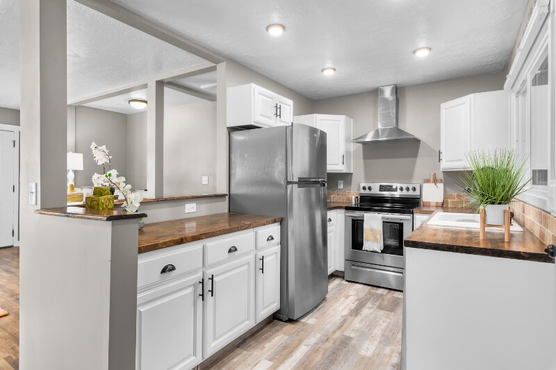 Building Photo - 291 S 300 E