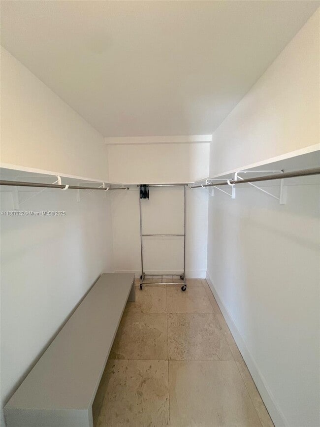Building Photo - 1800 Collins Ave