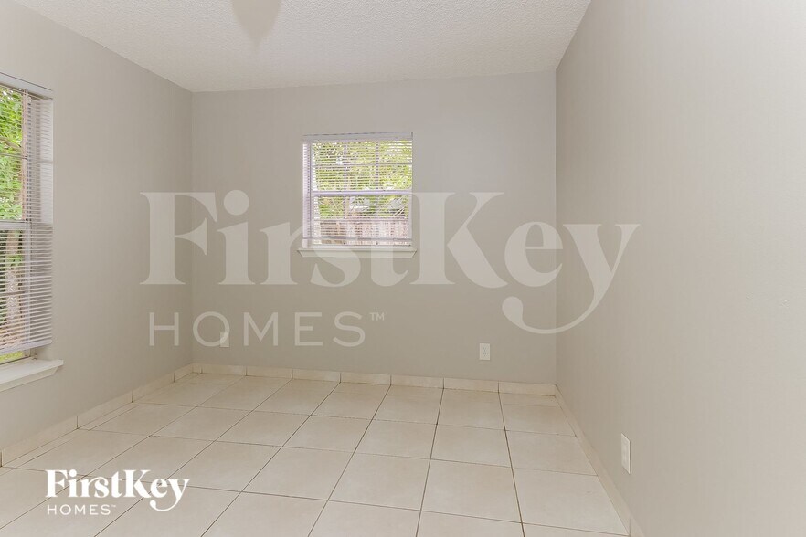 Building Photo - 5709 Boynton Crescent