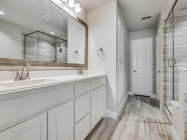 Building Photo - 409 Carnaby Ct