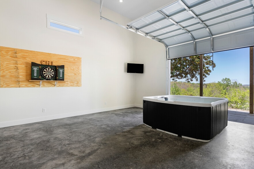 Building Photo - 160 Emalyn Ct