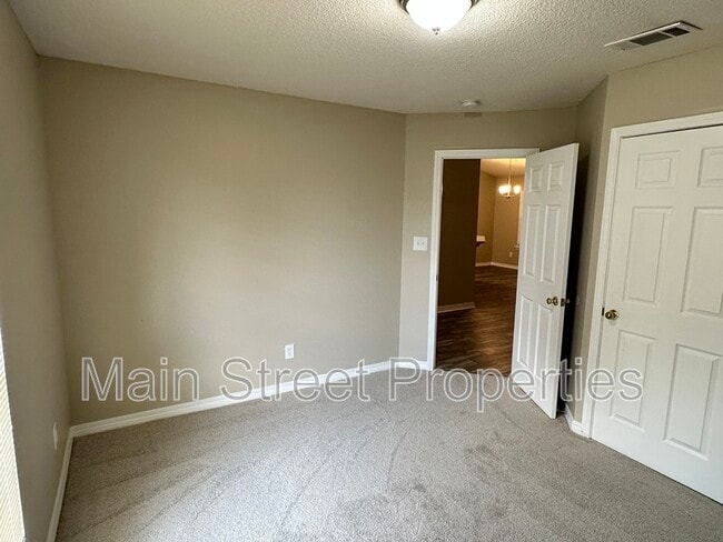 Building Photo - 7170 Rampart Way