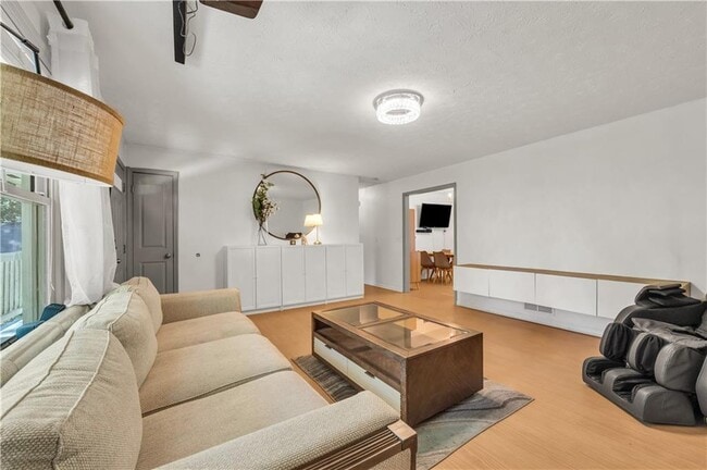 Building Photo - 5712 Port Dr